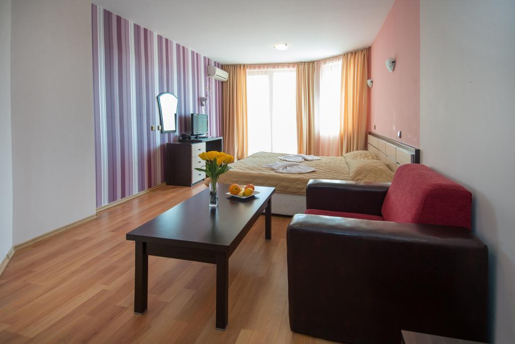 South Beach Hotel Zarewo Exterior foto