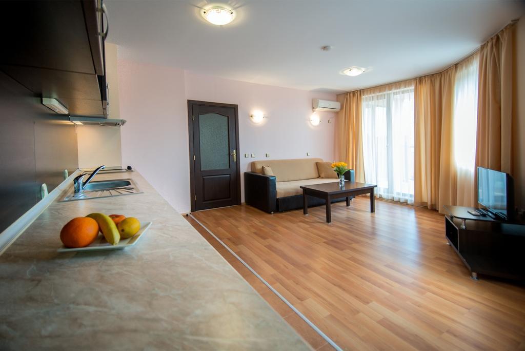 South Beach Hotel Zarewo Exterior foto